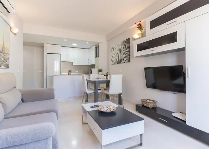 Castillo By Sur * פואנגירולה