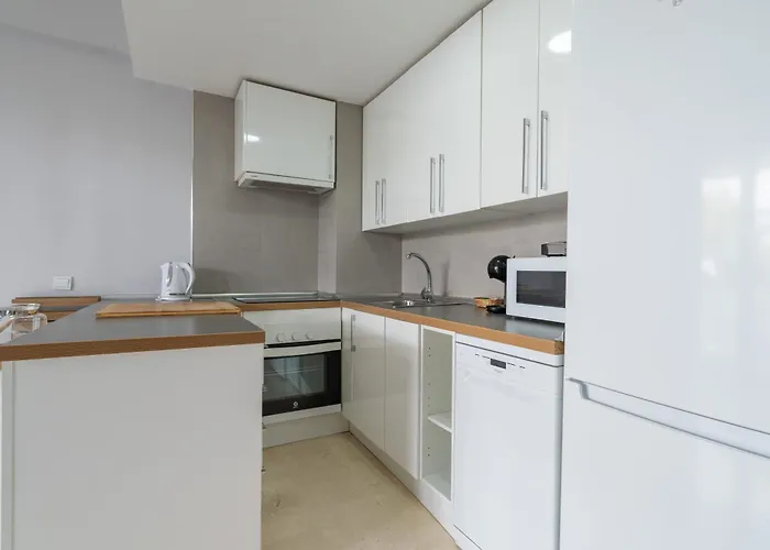 Castillo By Sur * פואנגירולה