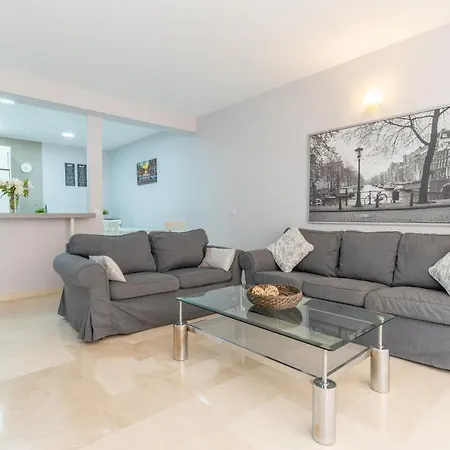 Castillo Apartamento Fuengirola